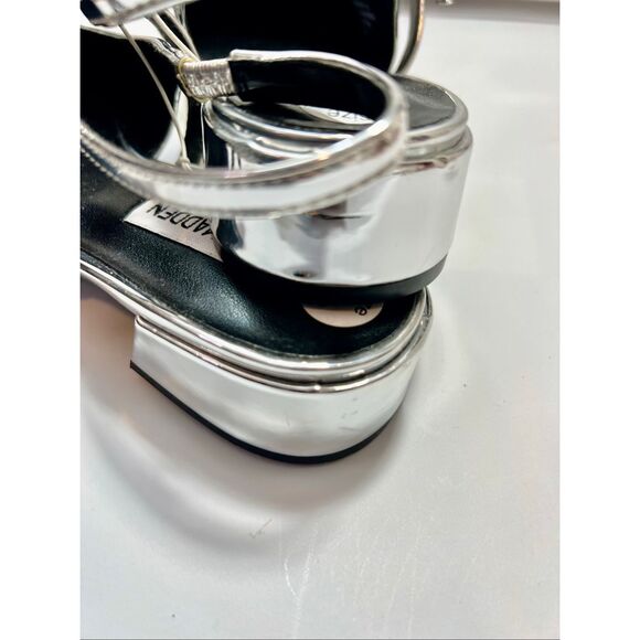 Steve Madden Women's Silver Anyaa  Slingback Double Strap Flats Metallic Size 6. - Picture 7 of 10